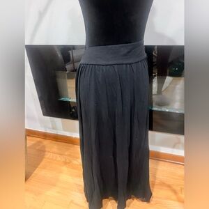 Women’s black maxi skirt - size XL